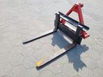 Zware palletdrager  grondbak weilandbloter mf 135 smalspoor, Ophalen