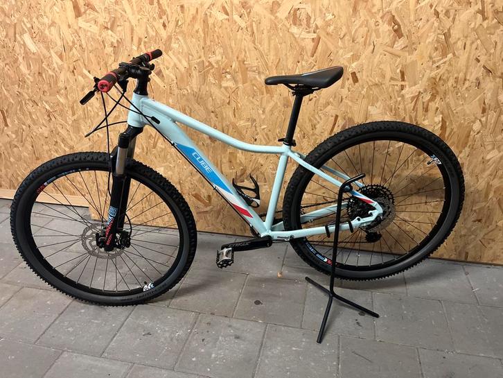 Cube Acces HPA WS 17” frame Dames MTB - Zo Goed Als Nieuw!, Fietsen en Brommers, Fietsen | Mountainbikes en ATB, Zo goed als nieuw