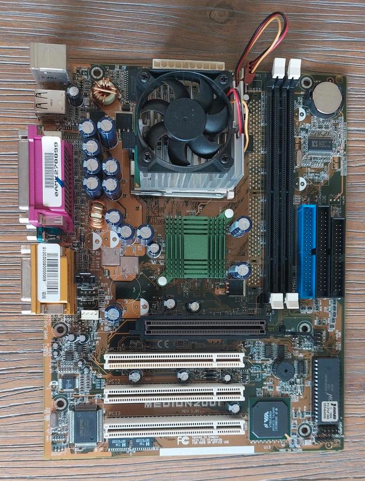 Vintage Asus CUV4X-CM Moederbord Pentium III, Computers en Software, Vintage Computers, Ophalen of Verzenden