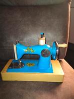 Vintage kinder naaimachine ussr, Ophalen of Verzenden