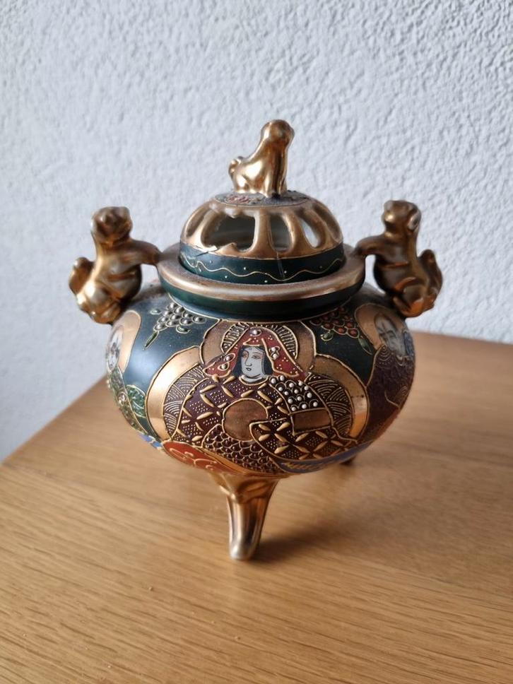 Japans wierookvat met deksel, Antiek en Kunst, Antiek | Keramiek en Aardewerk, Ophalen of Verzenden