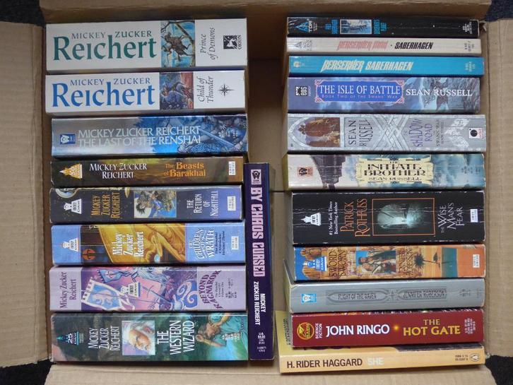 SF & Fantasy Reichert, Ringo, Russell, Sapkowski  po's (E), Boeken, Fantasy, Gelezen, Ophalen