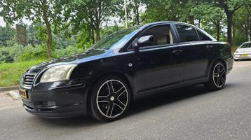 Toyota Avensis 2.2 D-4D Executive Sedan Leder interieur Navi beschikbaar voor biedingen