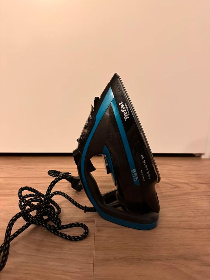 Tefal FV8066 Stoomstrijkijzer – Als nieuw, Witgoed en Apparatuur, Strijkijzers en Strijkplanken, Zo goed als nieuw, Ophalen of Verzenden
