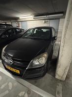 Opel Astra 1.6 16V 5D 77KW 2005 Zwart, Auto's, Voorwielaandrijving, 15 km/l, Zwart, 4 cilinders