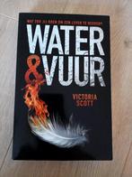 Water & Vuur - Victoria Scott, Boeken, Nieuw, Victoria Scott, Ophalen of Verzenden