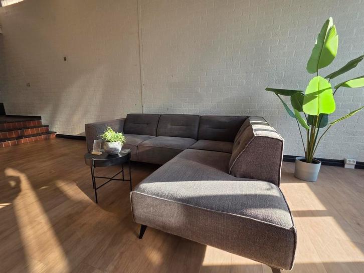 Moderne Merk Hoekbank - showroommodel, Huis en Inrichting, Banken | Bankstellen, Zo goed als nieuw, Hoekbank, Vierpersoons of meer