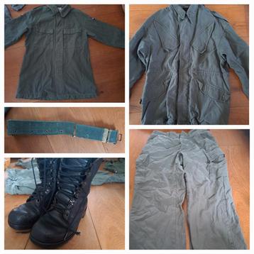 KL kleding  beschikbaar voor biedingen