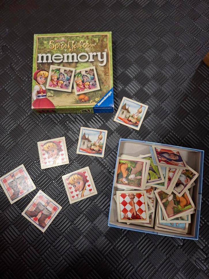 memory Sprookjesboom van de Efteling (ravensburger), Hobby en Vrije tijd, Gezelschapsspellen | Kaartspellen, Gebruikt, Een of twee spelers