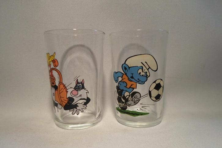 Smurf en Sylvester & Tweety 1974 Glazen, Verzamelen, Stripfiguren, Zo goed als nieuw, Beeldje of Figuurtje, Looney Tunes, Ophalen of Verzenden