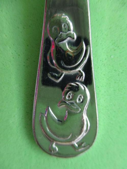 (KB4338) Kinderbestek 2 Eendjes kleine lepel, Kinderen en Baby's, Overige Kinderen en Baby's, Gebruikt, Ophalen of Verzenden