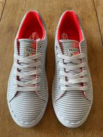 Gympen - grijs/wit gestreepte - maat 37 - Nieuw!, Nieuw, Ophalen of Verzenden, Sneakers of Gympen, Graceland