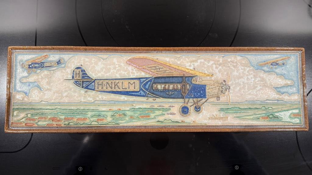 H-NKLM KLM's FOKKER FVIIA, Porceleyne Fles, Antiek en Kunst, Antiek | Wandborden en Tegels, Ophalen