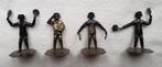 4 verschillende zilveren miniatuur luchthaven marshallers., Verzamelen, Ophalen of Verzenden
