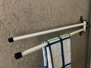 Retro handdoek houder beschikbaar voor biedingen