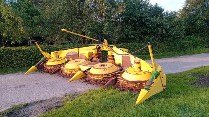 8 rijige maisbek Kemper 460 john deere of claas, Zakelijke goederen, Agrarisch | Werktuigen, Oogstmachine, Ophalen of Verzenden