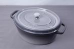 G007 Staub La Cocotte 27cm, Huis en Inrichting, Keuken | Potten en Pannen, Gebruikt, Gietijzer, Ophalen of Verzenden, Keramische plaat