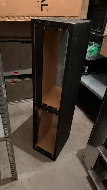 19” studio rack 2x 4U beschikbaar voor biedingen