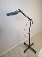 Loeplamp op  rolletjes, Hobby en Vrije tijd, Vergrootglazen, Loepen en Loeplampen, Ophalen, Zo goed als nieuw, Loeplamp