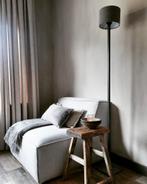 Staande vloerlamp met natuurstenen voet, Huis en Inrichting, Lampen | Vloerlampen, Ophalen, Nieuw, Metaal