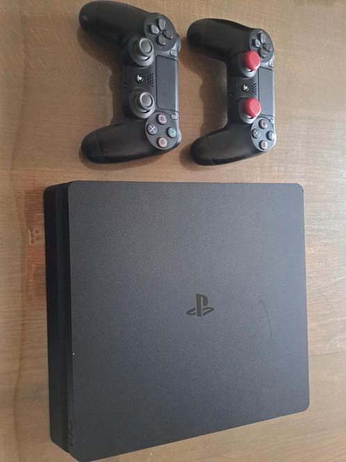 Playstation 4 Slim met 2 controllers en 8 games, Spelcomputers en Games, Spelcomputers | Sony PlayStation 4, Gebruikt, Slim, Met 2 controllers