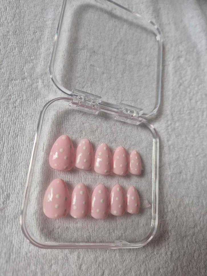 Press on nails, Sieraden, Tassen en Uiterlijk, Uiterlijk | Cosmetica en Make-up, Nieuw, Handen en Nagels, Verzenden