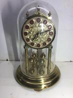 Jaarpendule met cartouche cijferS, Verzenden