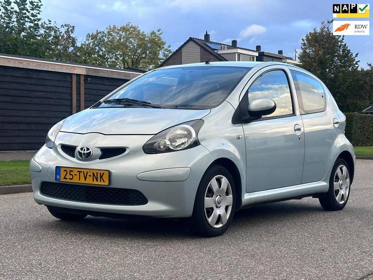 Toyota Aygo 1.0-12V + 5DR*Dealer onderhouden*NAP*Elektrische, Auto's, Toyota, Bedrijf, Te koop, Aygo, ABS, Airbags, Centrale vergrendeling