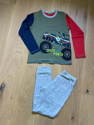 Pyjama maat 140 Benetton beschikbaar voor biedingen