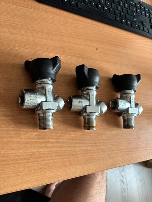 Afsluiter / Kraan M25 - DIN - 300 Bar + meter!, Watersport en Boten, Duiken, Zo goed als nieuw, Duikfles, Ophalen of Verzenden