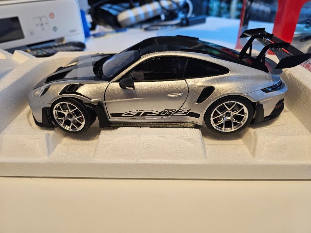 Porsche 911 GT3 RS 2022 1/18, Hobby en Vrije tijd, Modelauto's | 1:18, Ophalen of Verzenden, Nieuw, Auto, Norev