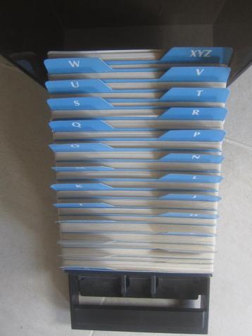 Kaartenbak soort Rolodex  met 1000 kaarten beschikbaar voor biedingen