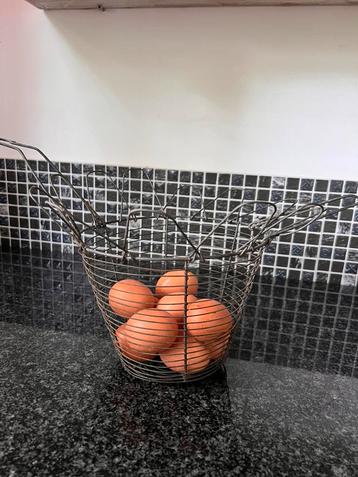 Antiek klassiek eiermandje (Frankrijk) beschikbaar voor biedingen