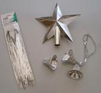 zilverkleurige kunststof kerstster, klokjes en lametta, Ophalen