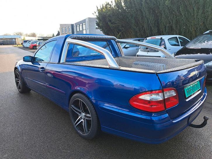 Superunieke e 220cdi  pickup!youngtimer,enigste in nederland, Auto's, Mercedes-Benz, Bedrijf, E-Klasse, Diesel, Automaat, Blauw