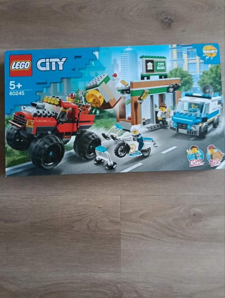 LEGO City 60245 Politie Monster Truck Overval, Kinderen en Baby's, Speelgoed | Duplo en Lego, Zo goed als nieuw, Lego, Complete set