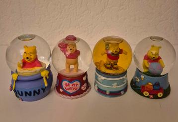4x winnie globes

 beschikbaar voor biedingen
