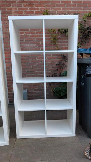 Kalax kast wit beschikbaar voor biedingen