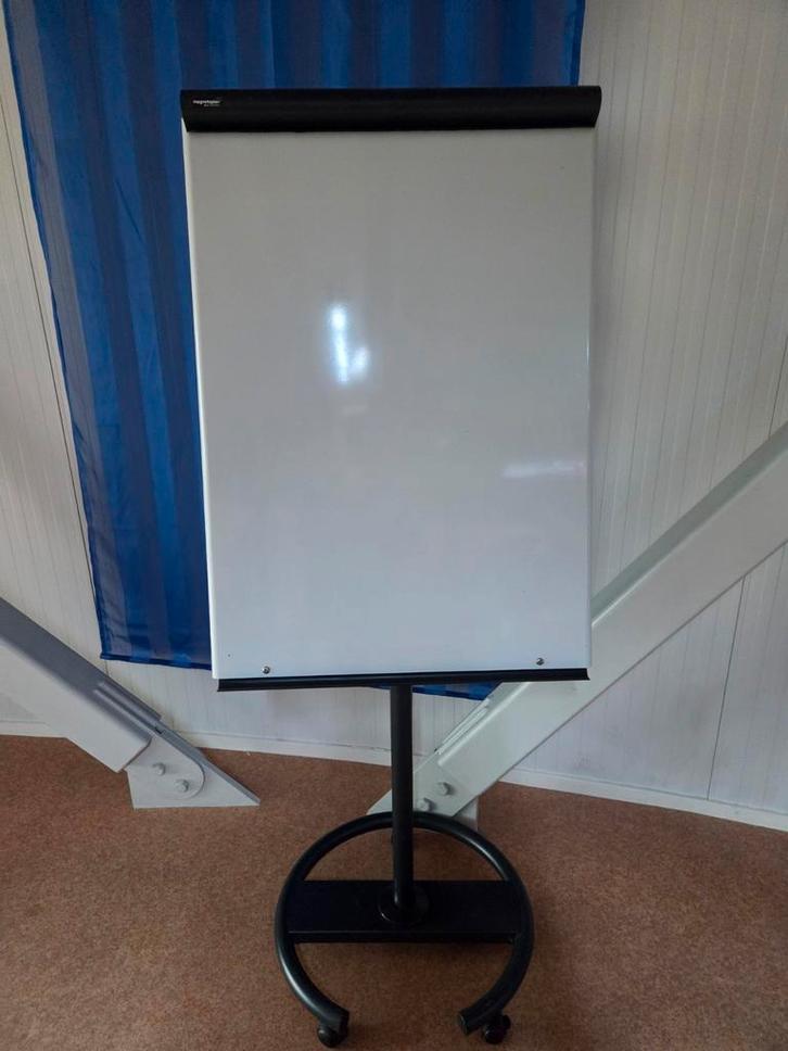 Whiteboard / Magneetbord - Verrijdbaar & Verstelbaar, Diversen, Bureau-accessoires, Ophalen of Verzenden