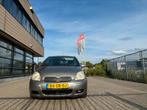 Toyota Yaris 1.3 16V Vvti 3DR Linea Terra 2005 Grijs, Auto's, Toyota, Voorwielaandrijving, Stof, 4 cilinders, 400 kg