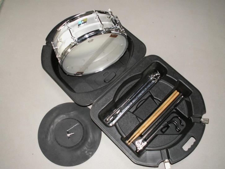 Ludwig Acrolite snare drum 70's  + case + stand + extra, Muziek en Instrumenten, Drumstellen en Slagwerk, Gebruikt, Ludwig, Ophalen of Verzenden