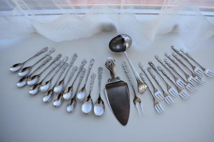 Gero Zilmeta bloemen bloem vorkje lepeltje thee ei schepje, Verzamelen, Porselein, Kristal en Bestek, Gebruikt, Bestek, Metaal