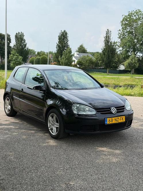 Volkswagen Golf 1.6 16V FSI 85KW 3D 2004 Zwart, Auto's, Volkswagen, Bedrijf, Golf, Airbags, Airconditioning, Android Auto, Apple Carplay