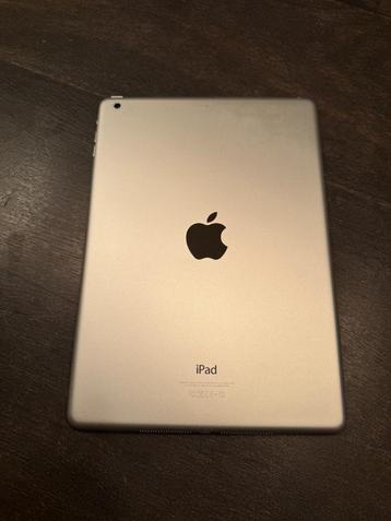 Apple iPad Air (model A1474) 64 GB (krasvrij incl. Dodocase) beschikbaar voor biedingen