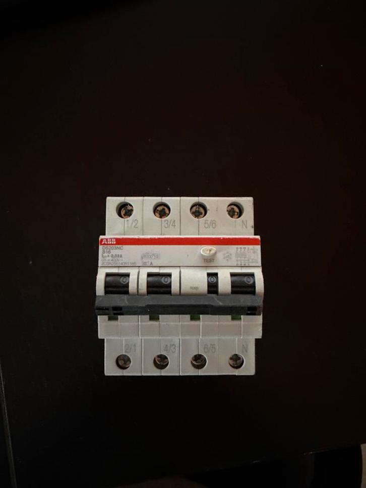 ABB DS203NC B16 aardlekschakelaar, Doe-het-zelf en Verbouw, Elektra en Kabels, Nieuw, Overige typen, Ophalen of Verzenden