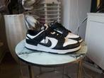 Nike dunks panda maat 43, Kleding | Heren, Schoenen, Nieuw, Ophalen of Verzenden, Nike, Zwart