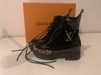 Louis Vuitton Laureate Platform Desert Boots maat 37.5, Ophalen of Verzenden, Zo goed als nieuw, Zwart