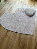 Vloerkleed hartvorm roze, Huis en Inrichting, Stoffering | Tapijten en Kleden, Ophalen, Overige kleuren, 150 tot 200 cm, Zo goed als nieuw