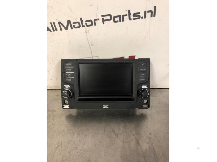 Navigatie Display van een Volkswagen Golf, Gebruikt, -, Volkswagen, -