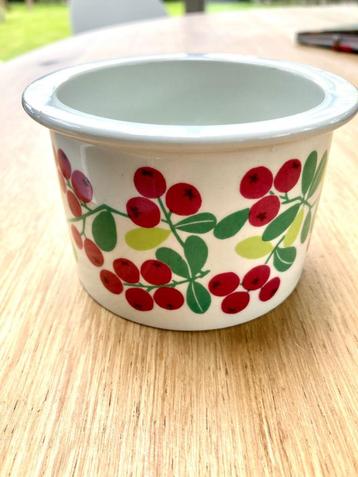 Arabia Finland Pomana bessen-marmelade pot.Raija Uosikkinen beschikbaar voor biedingen